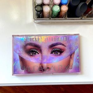 HUDA Beauty Mercury Retrograde Palette 🪐